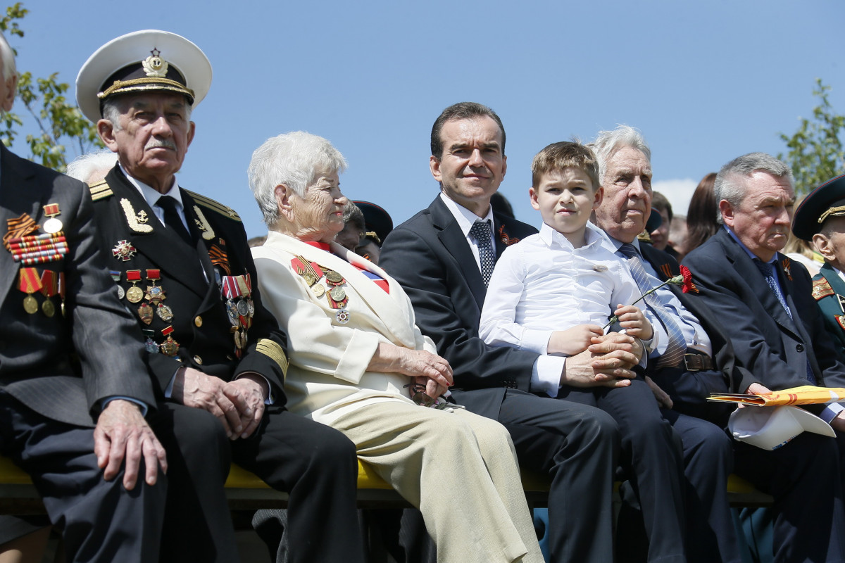 Сколько ветеранов в краснодарском крае. День ветерана Краснодарского края. Темрюк 9 мая.